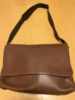 斜めがけコーチ