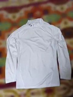 Under Armour HeatGear コンプレッションアンダーシャツ白