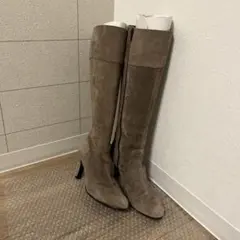 ベージュ スエード ロングブーツ ヒール