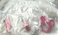 新品　送料込み　TWICE モブリー　ガチャガチャ　カラビナ