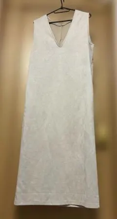 バックスリットジャンパースカート　GRL アイボリー