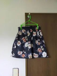 フラワープリント フレアミニスカート ネイビー