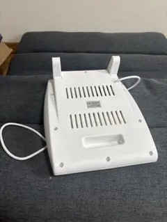 コンパクト電気ヒーター と本体一人掛けソファベッドのサムネイル