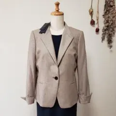 Item thumbnail for item 558a65f3-fa21-4bd4-a447-1e99a3bd8577