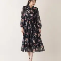 【新品未使用品】Rose Tiara ローズプリントリボンタイワンピース42