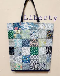 専用です☆Liberty ハンドメイド パッチワーク トートバッグ ネイビーのサムネイル