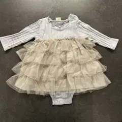 フリル付きグレーロンパース 80