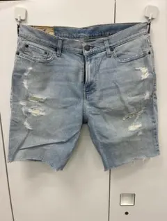 Hollister ダメージデニムショートパンツ