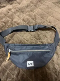 Lee ブラック ボディバッグ
