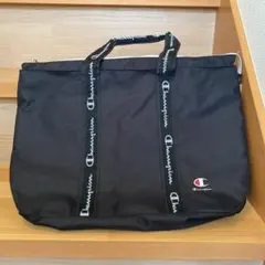 Champion ファスナー付きトートバッグ ブラック ロゴテープのサムネイル