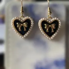 ハート型パール装飾リボンピアス