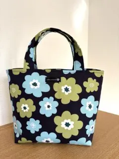ランチバッグ　トートバッグ　花柄　プレゼントやお返しにも♪