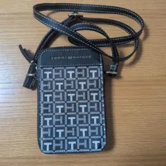 TOMMY HILFIGER モノグラムショルダーバッグ