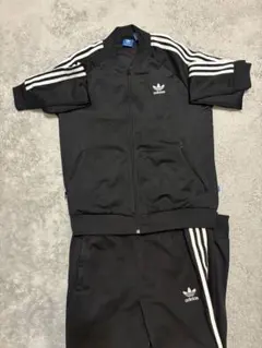 adidas ブラック トラックジャケット