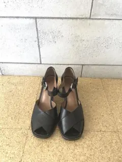 MARGARET HOWELL パンプス　ストラップサンダル　レザーサンダルのサムネイル