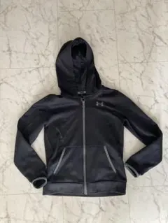アンダーアーマー パーカー 140 ジュニア 黒