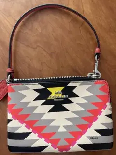 Item thumbnail for item 4c528604-c5f4-4a5f-923b-046dc9aa6422