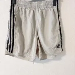 adidas Originals ショートパンツ ベージュ Sのサムネイル