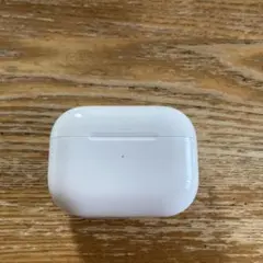 Apple AirPods Pro 充電ケーブル、イヤホン接続部劣化　充電不可