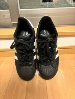 adidas SUPERSTAR