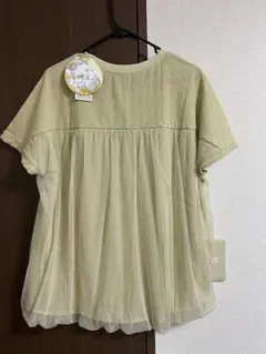 新品 一枚で着映えるトップス ライトグリーン系