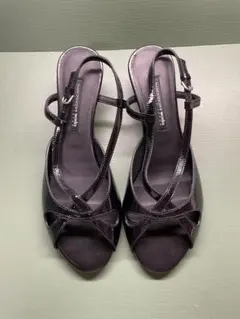 ほぼ新品　エナメルサンダル　24.5cmのサムネイル