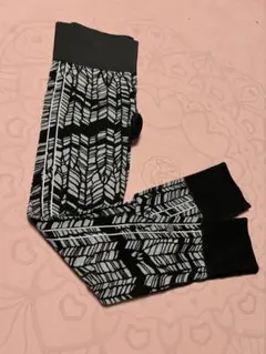 イージーヨガ幾何学模様 レギンス　 Mサイズ ブラック/ホワイト