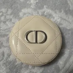 ディオールスキンフォーエヴァー　クチュール　ルミナイザー