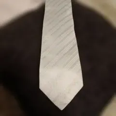 Ferragamo　　 水色と白のストライプネクタイ 幅約8cm