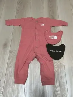 THE NORTH FACE ピンクロンパースとビブセット