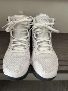 美品！！バスケットボールシューズ　キッズ　asics アシックス　24センチ
