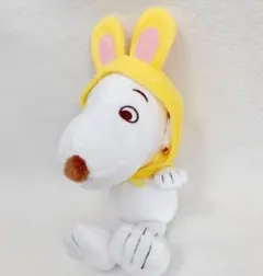 うさぎの耳付き白いぬいぐるみ