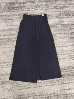 UNIQLO　クレープジャージーストレートパンツ