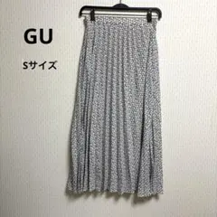 GUジーユー⭐️グレー系幾何学模様プリーツスカート　軽やかカジュアルオシャレ