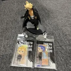 東京卍リベンジャーズ フィギュアとアクリルスタンド２個セット