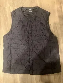 ユニクロ　Lサイズ ブラック ウォームパデッド ダウンベスト