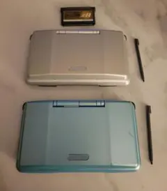 ご依頼値下げ　初代DS本体　プラチナシルバー・ターコイズブルー　ジャンク２点