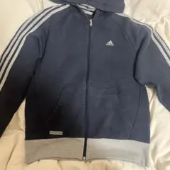 adidas プレミアムエッセンシャルズ パーカー