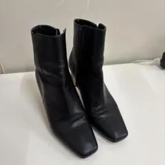 ブラックレザーブーティ 中ヒール ジッパー付き