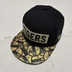 阪神タイガース　【9FIFTY　NEWERA】歴代パッチ付きキャップイエロー版 阪神タイガース 【9FIFTY NEWERA】歴代パッチ付きキャップイエロー版