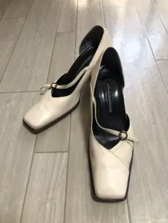 ♪アルフレッド  バニスター♪  オフホワイト  レザー  パンプス  39のサムネイル