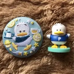 サンリオ　ペックル 刺繍缶バッジ &チョコエッグ　２点セット