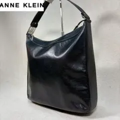 【美品✨】アンクライン　ショルダー　ライオンモチーフ　ワンショル　スムースレザー