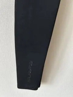 サーフ8 ブラック ウェットスーツ　袖のサムネイル
