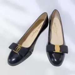 Salvatore Ferragamo ヴァラ エナメル 6 Bのサムネイル