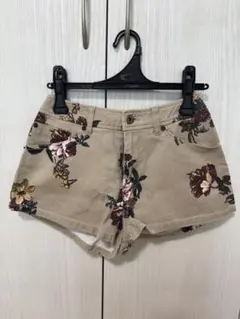 未使用COCO DEAL 花柄ショートパンツ Mサイズのサムネイル
