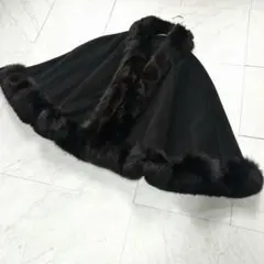 未使用級】サガファー ブルーフォックス ×カシミヤ100 ポンチョ 黒系M