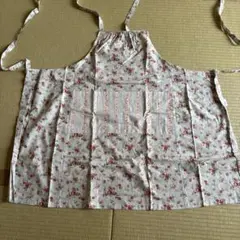 花柄エプロン クリーム色