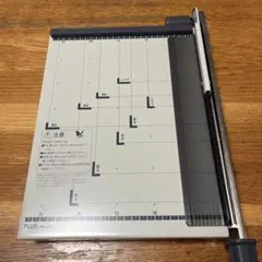 ジャンク品 裁断機 PLUS PK-513L - メルカリ