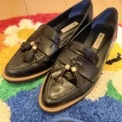 Diana ブラックレザー ローファー タッセル付き